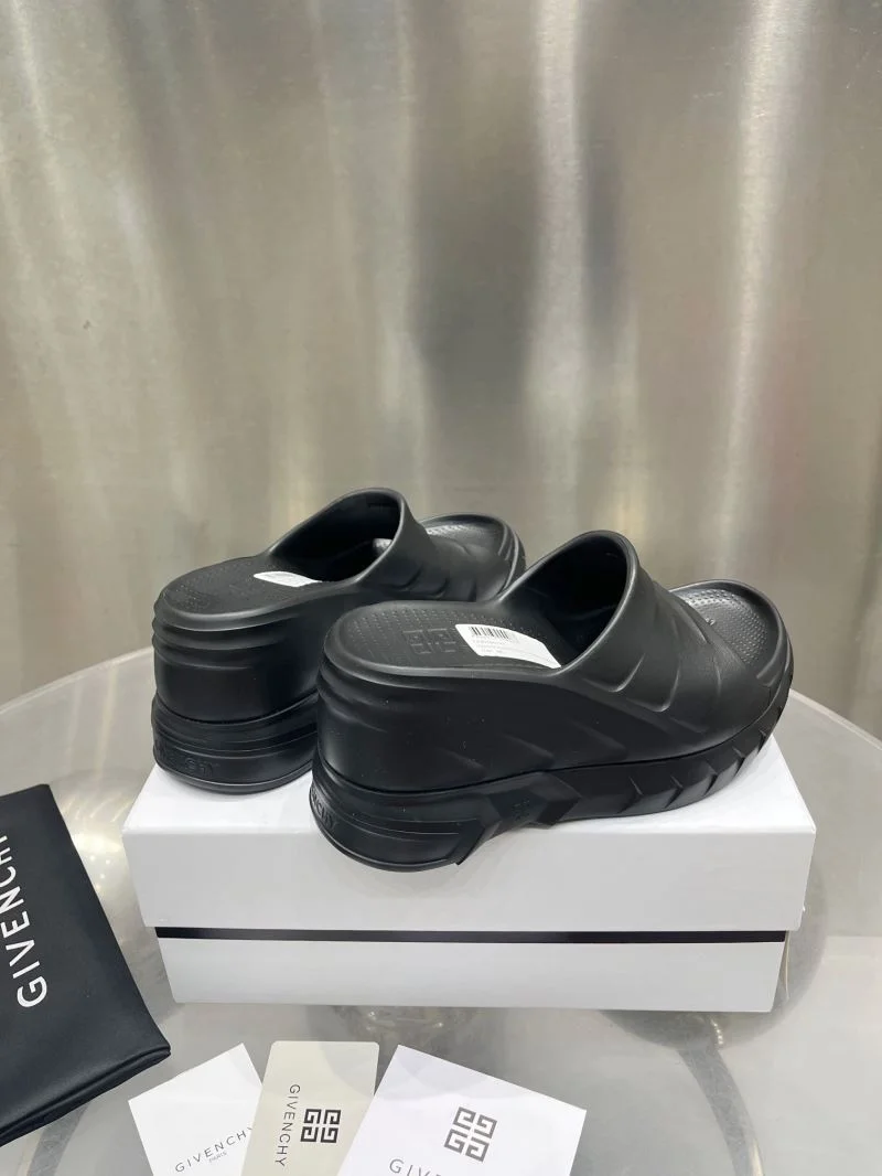 Givenchy Sandals Timeless 6401
