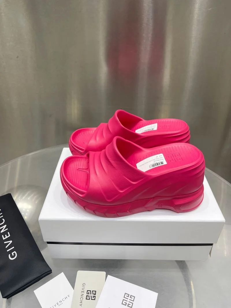 Minimalist Givenchy Sandals 6419