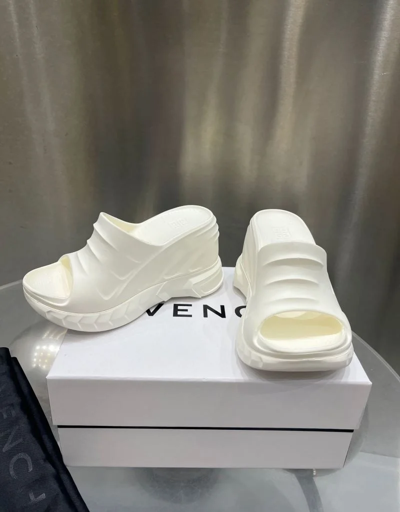 Givenchy Sandals Vibrant 6397