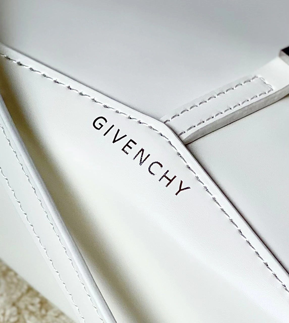 SoftTouch Givenchy Satchel Bags 71728