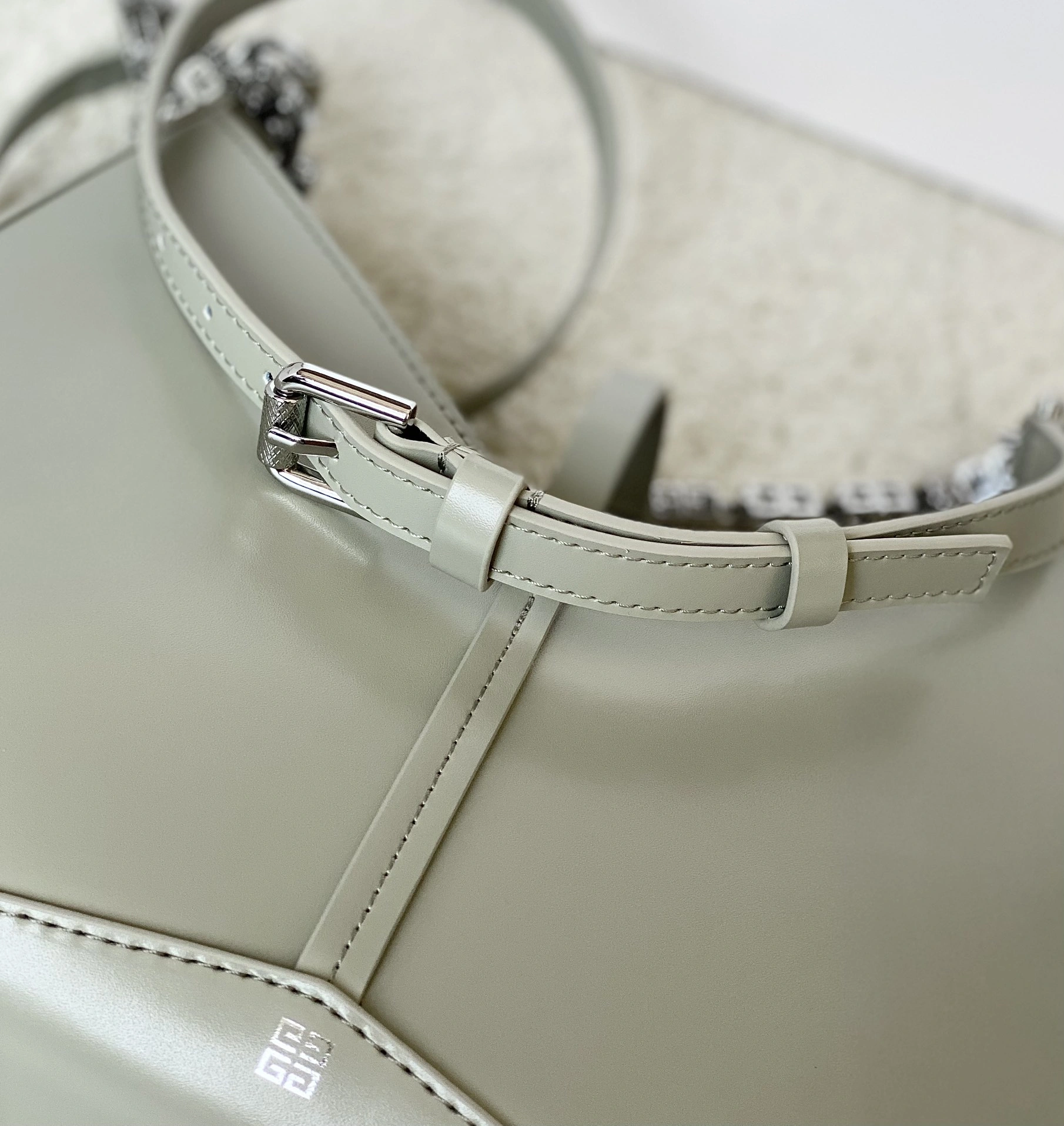 Stylish Givenchy Satchel Bags 71716