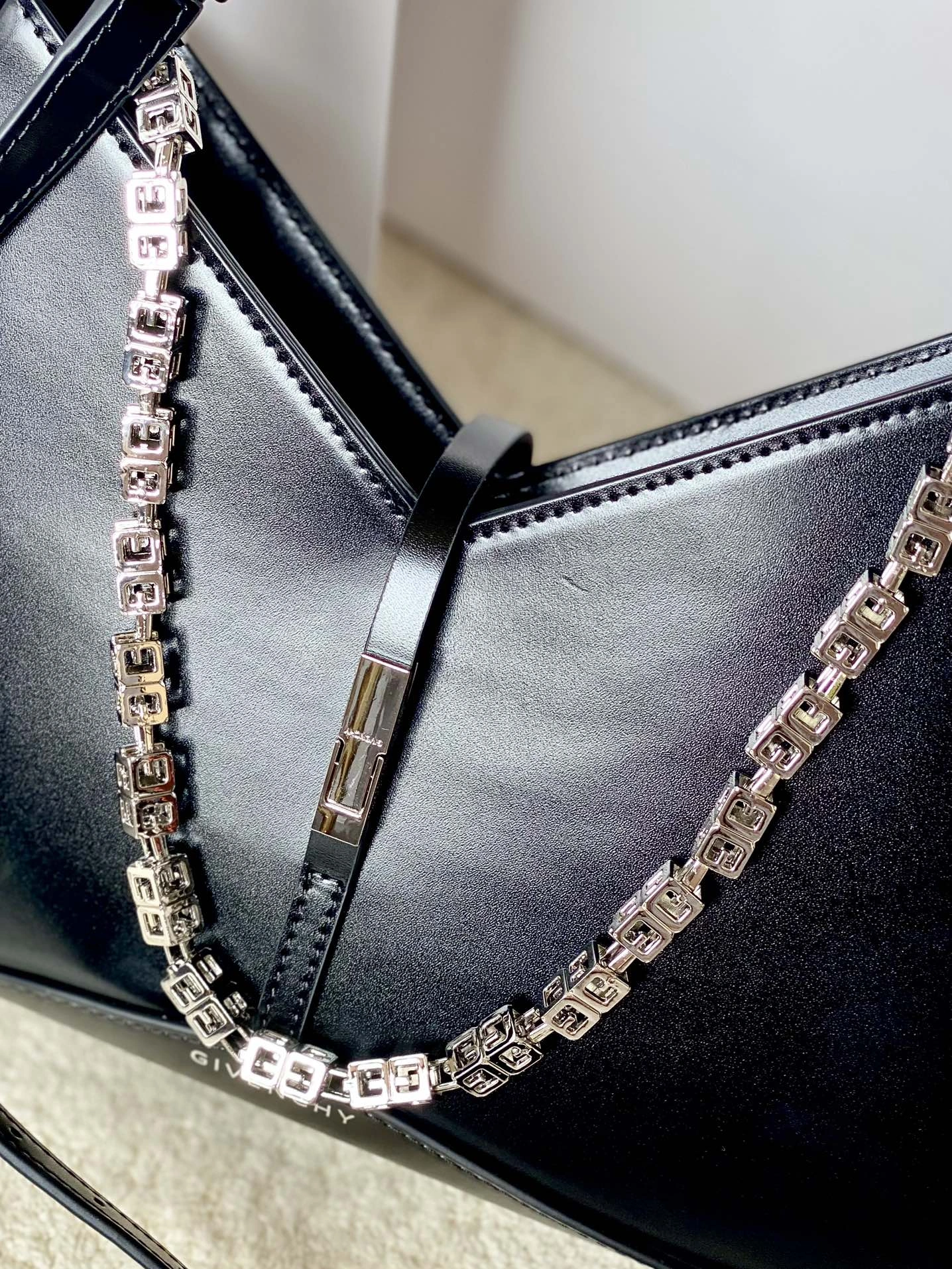 Givenchy Satchel Bags Timeless 71714