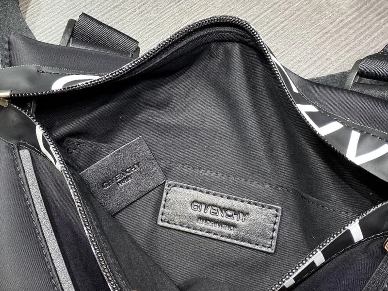 ZipUp Givenchy Satchel Bags 44960