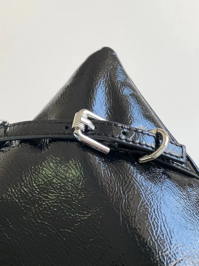 Reliable Givenchy Satchel Bags 44907