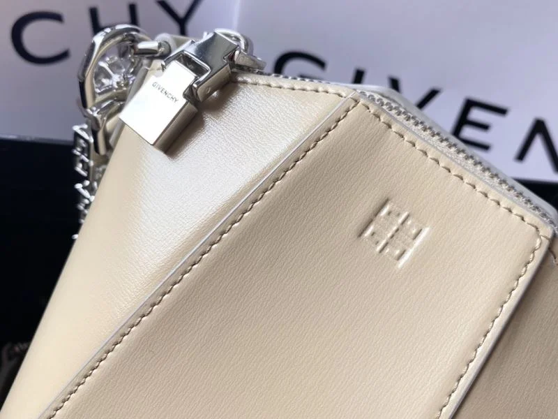 Tailored Givenchy Satchel Bags 44744