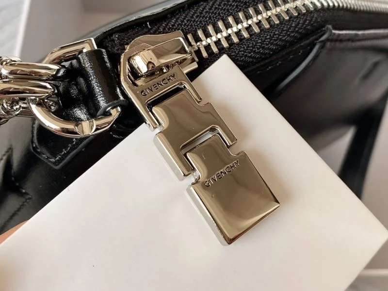 EasyMatch Givenchy Satchel Bags 44731