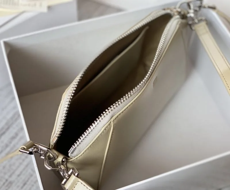 Vibrant Givenchy Satchel Bags 44807
