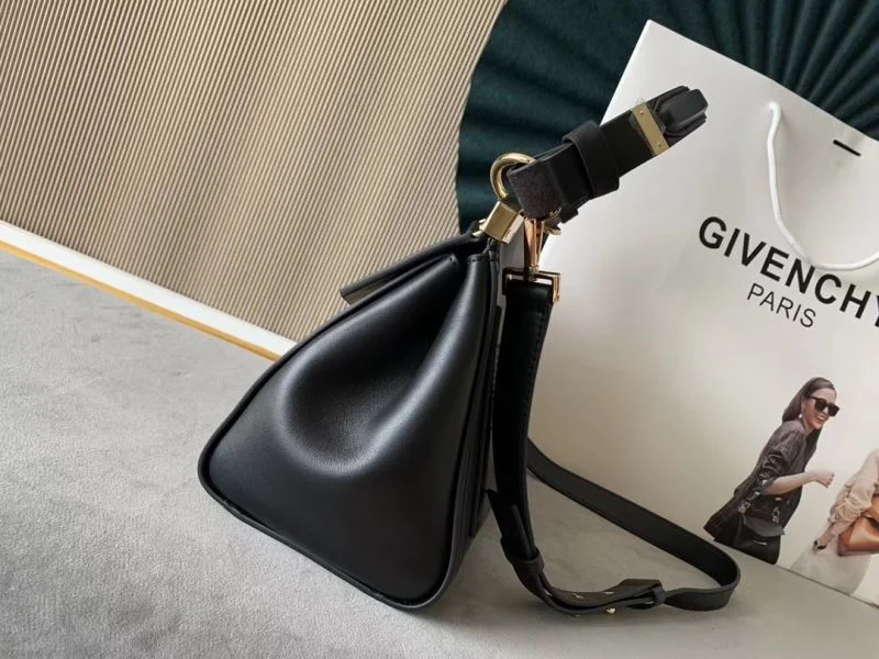 Givenchy Satchel Bags Vibrant 44697