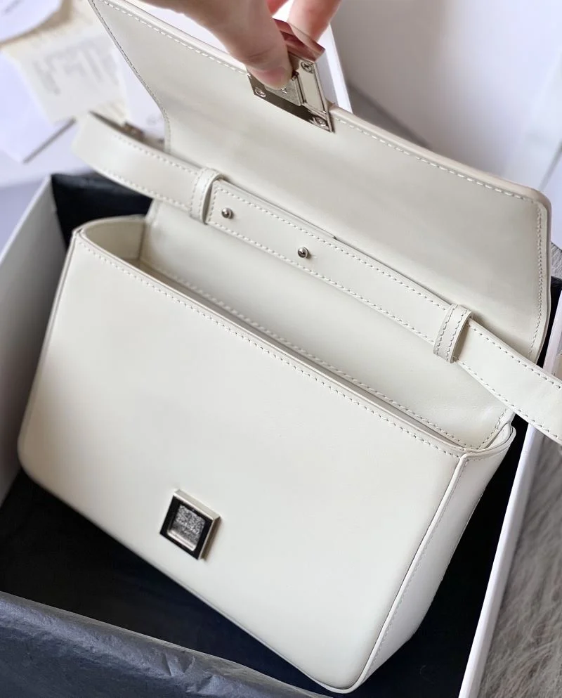 WaterResistant Givenchy Satchel Bags 44686