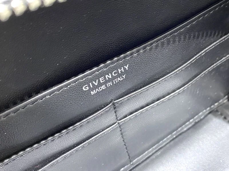 Sporty Givenchy Satchel Bags 44548