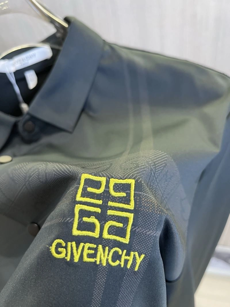 Givenchy Shirts Snug 123903