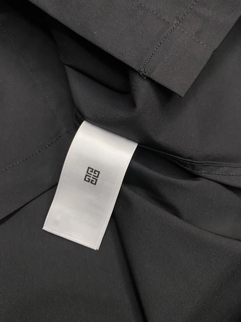 Givenchy Shirts Sleek 123790