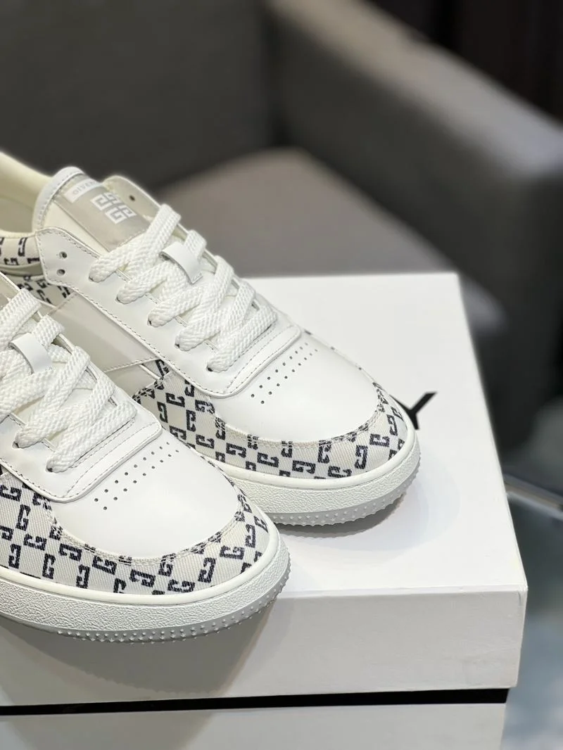 Givenchy Shoes Stylish 4689