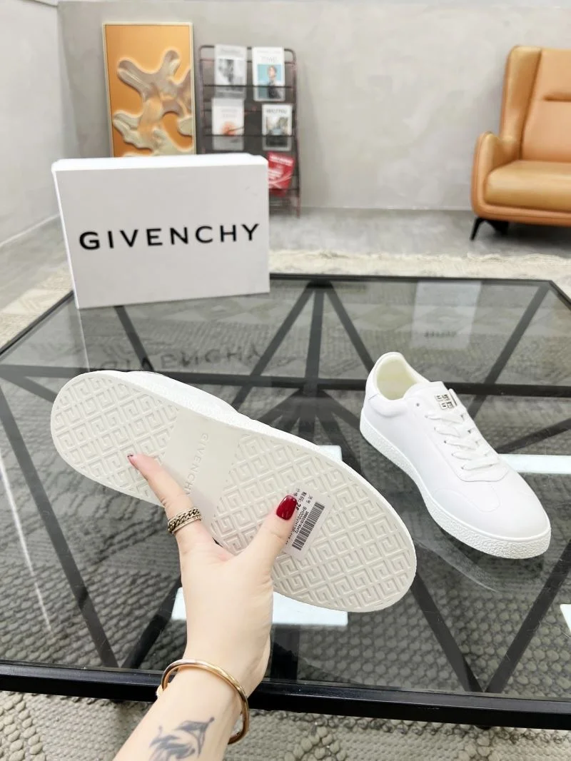 Givenchy Shoes Trendsetting 4734