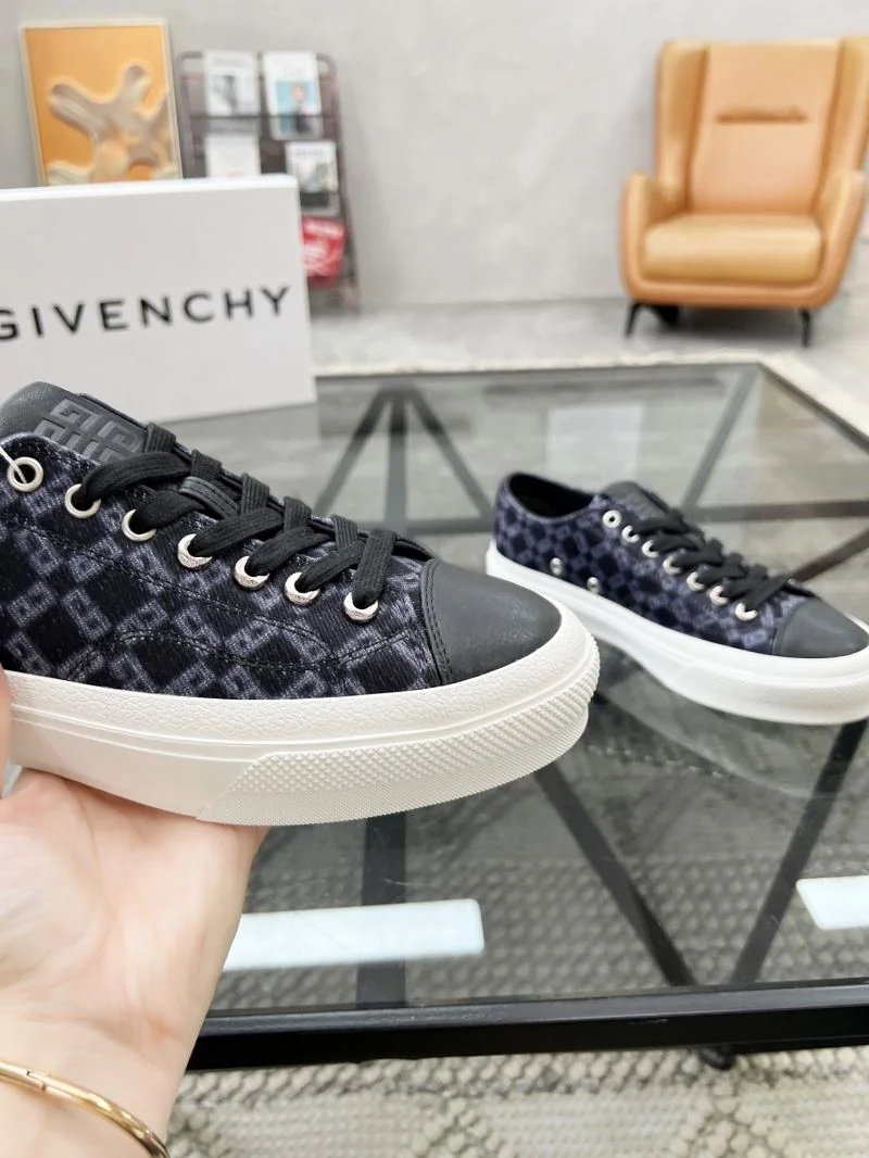 Givenchy Shoes ComfortFit 4791