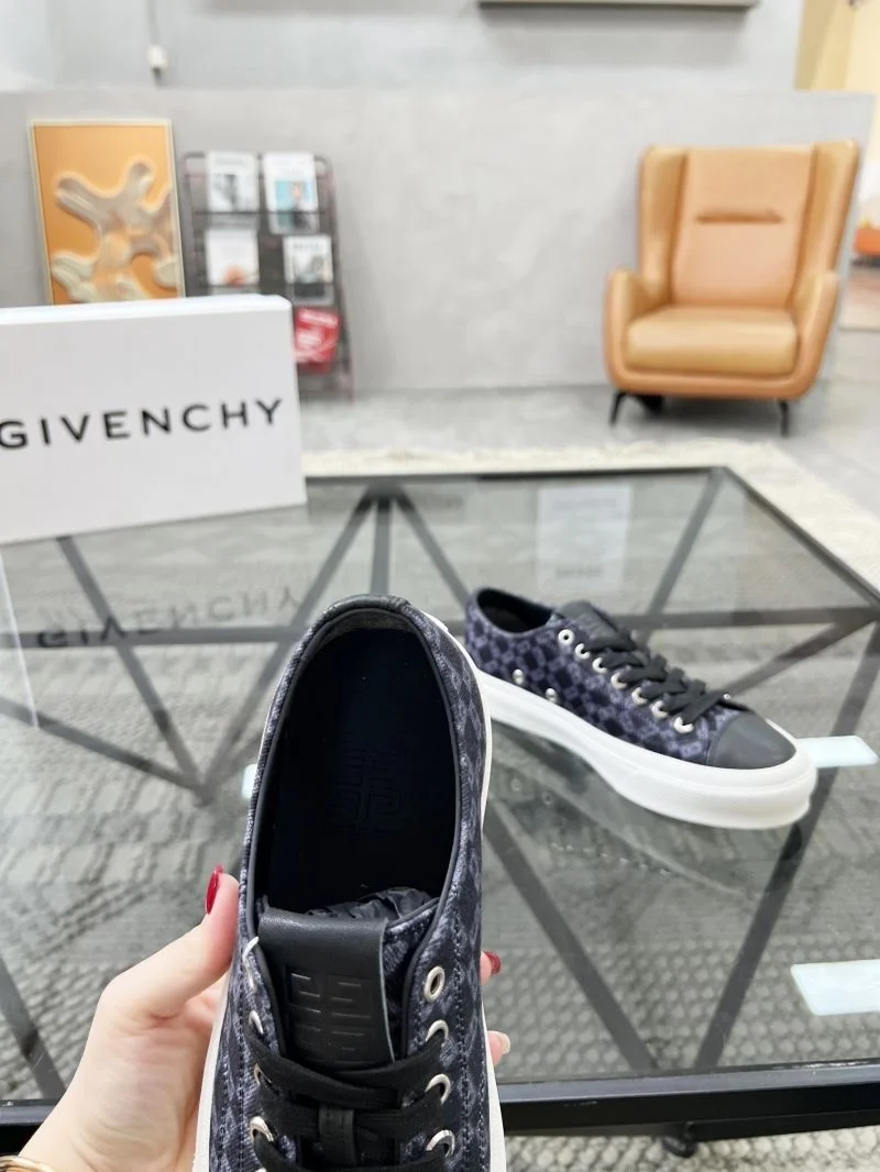 Givenchy Shoes ComfortFit 4791
