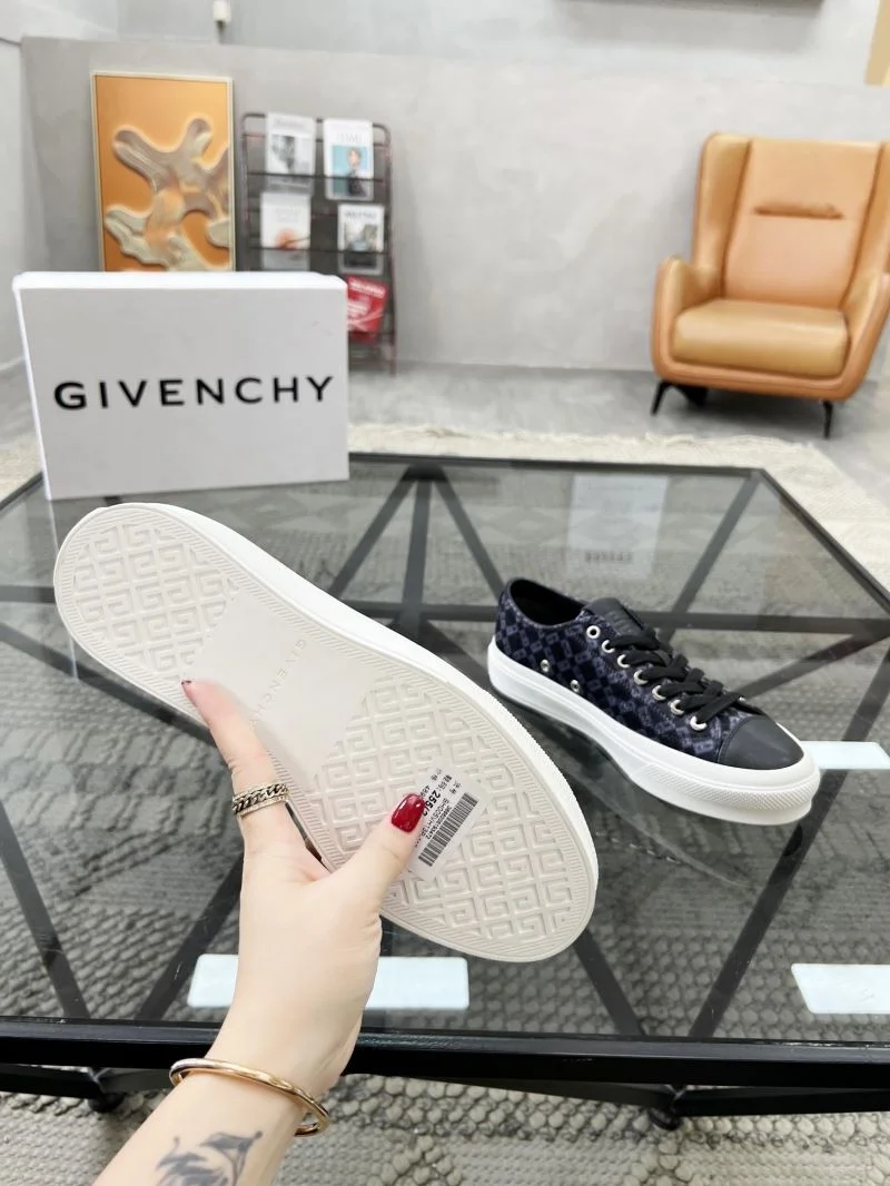 Givenchy Shoes ComfortFit 4791