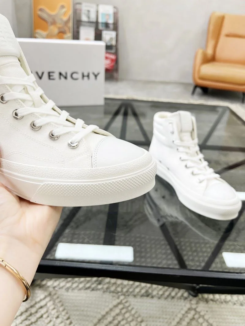 Effortless Givenchy Shoes 4617