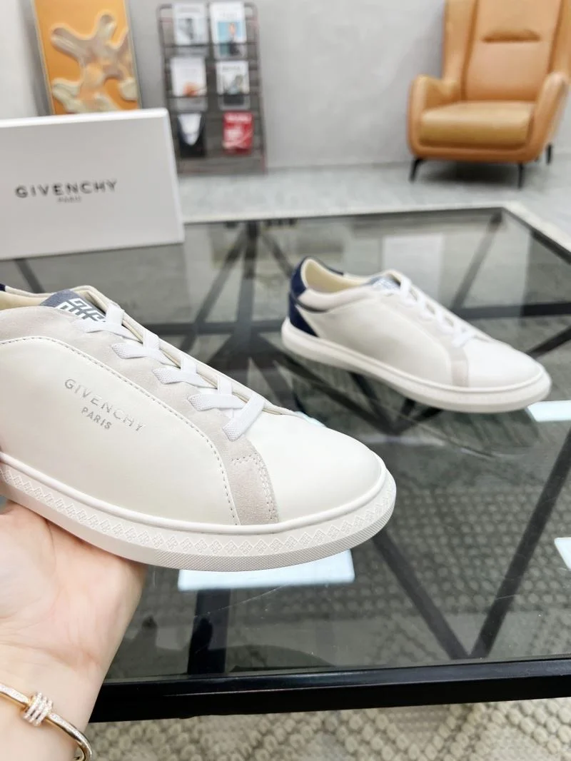 FashionForward Givenchy Shoes 4686