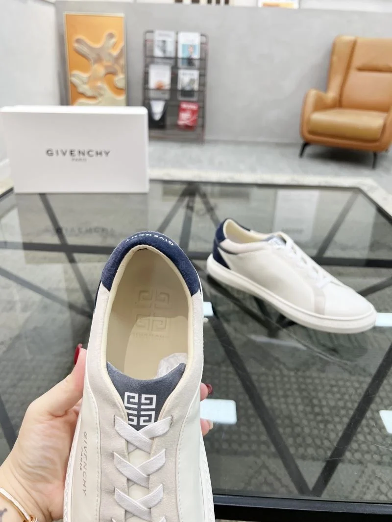 FashionForward Givenchy Shoes 4686
