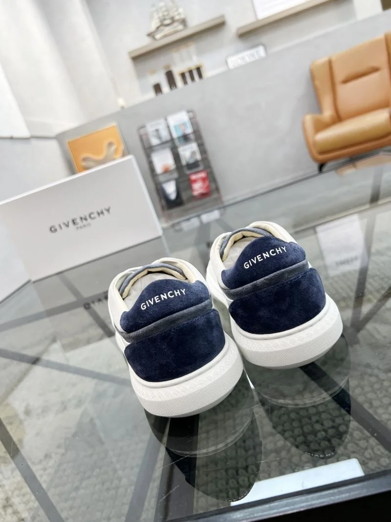 FashionForward Givenchy Shoes 4686
