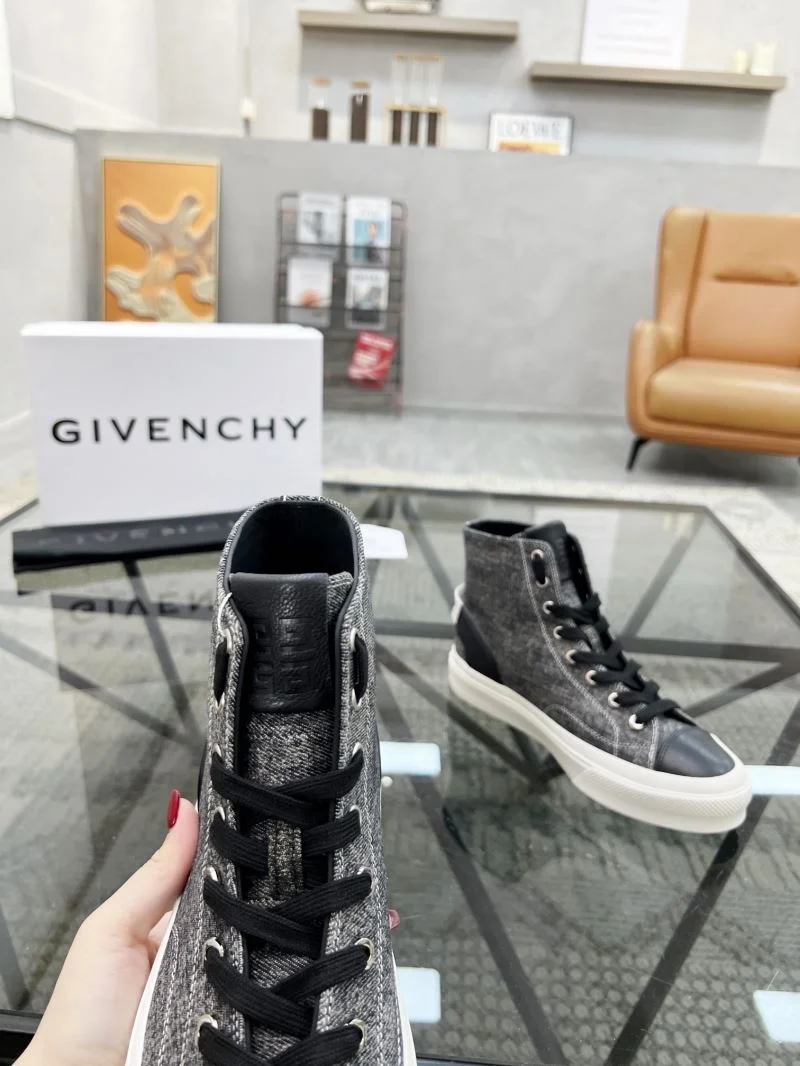 Functional Givenchy Shoes 4628
