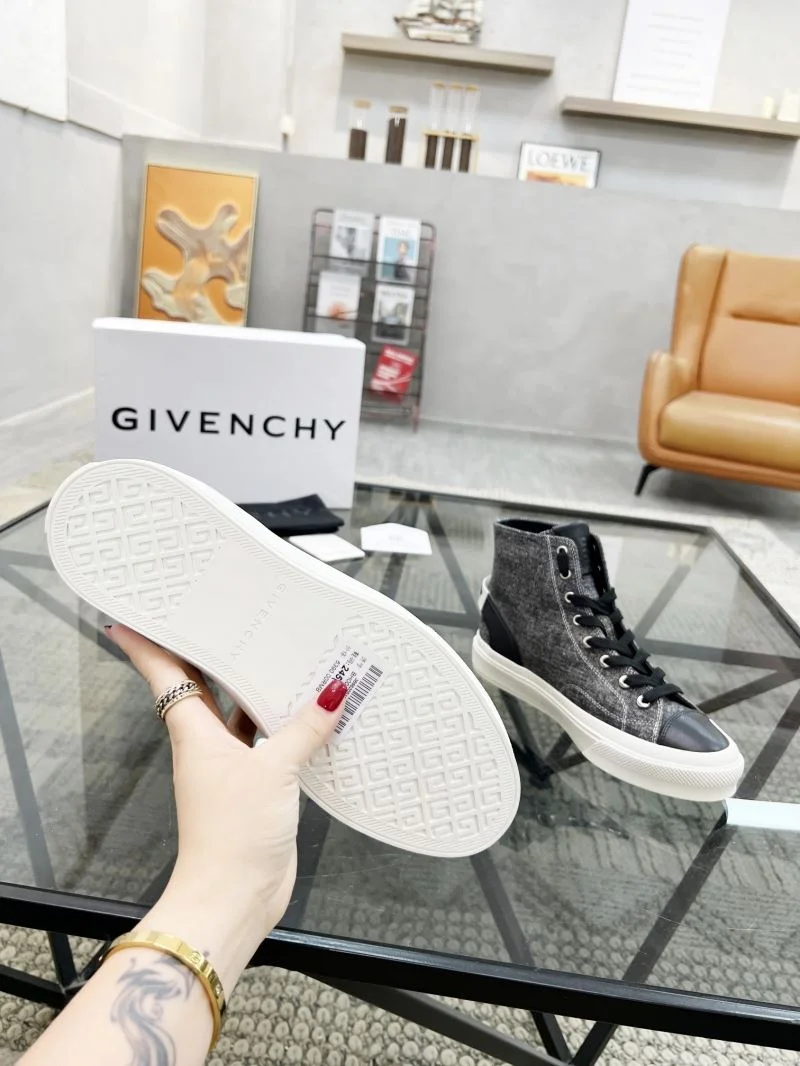 Functional Givenchy Shoes 4628