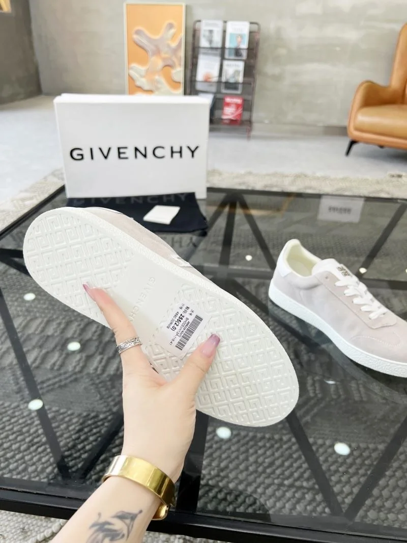 Givenchy Shoes Compact 4607