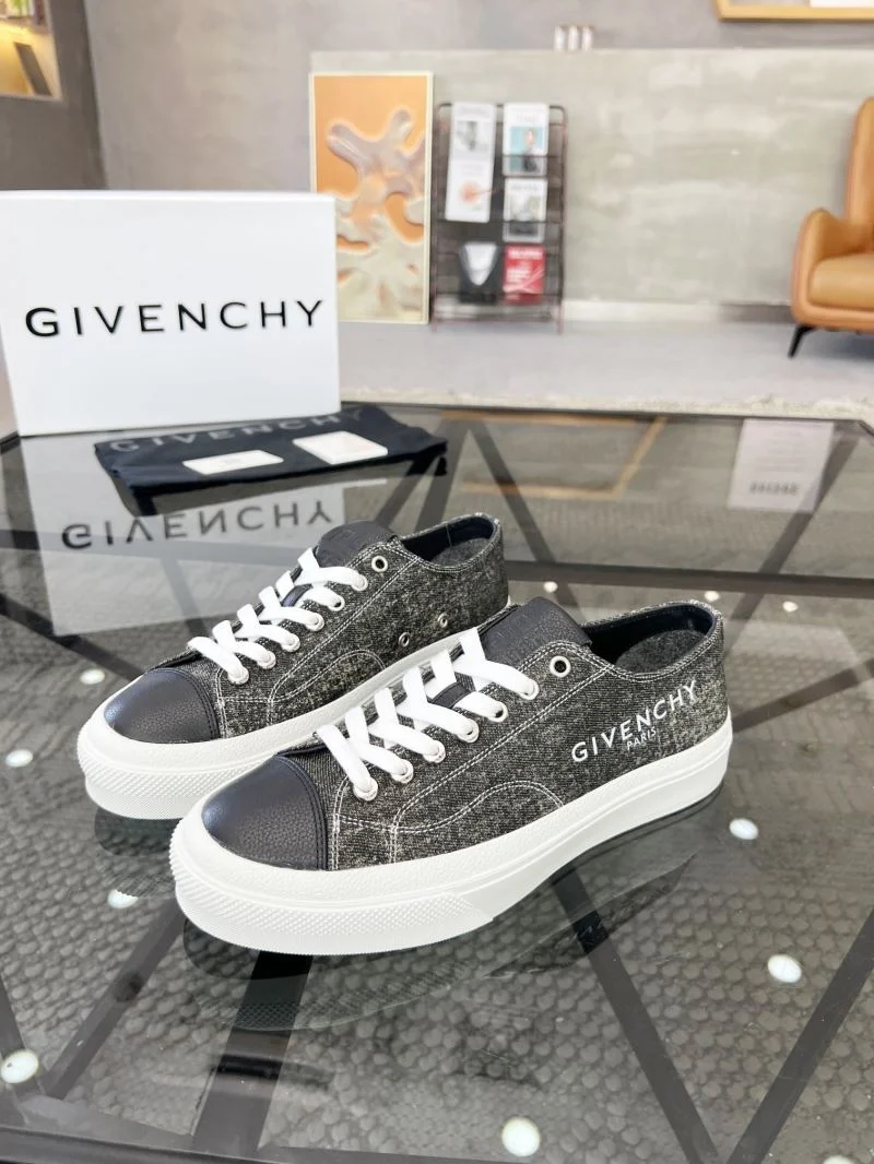 Sporty Givenchy Shoes 4586