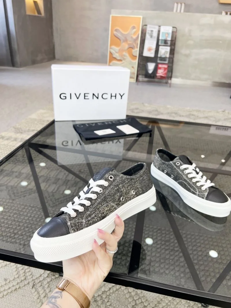 Sporty Givenchy Shoes 4586