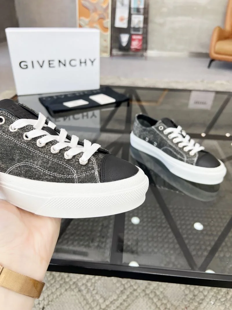 Sporty Givenchy Shoes 4586