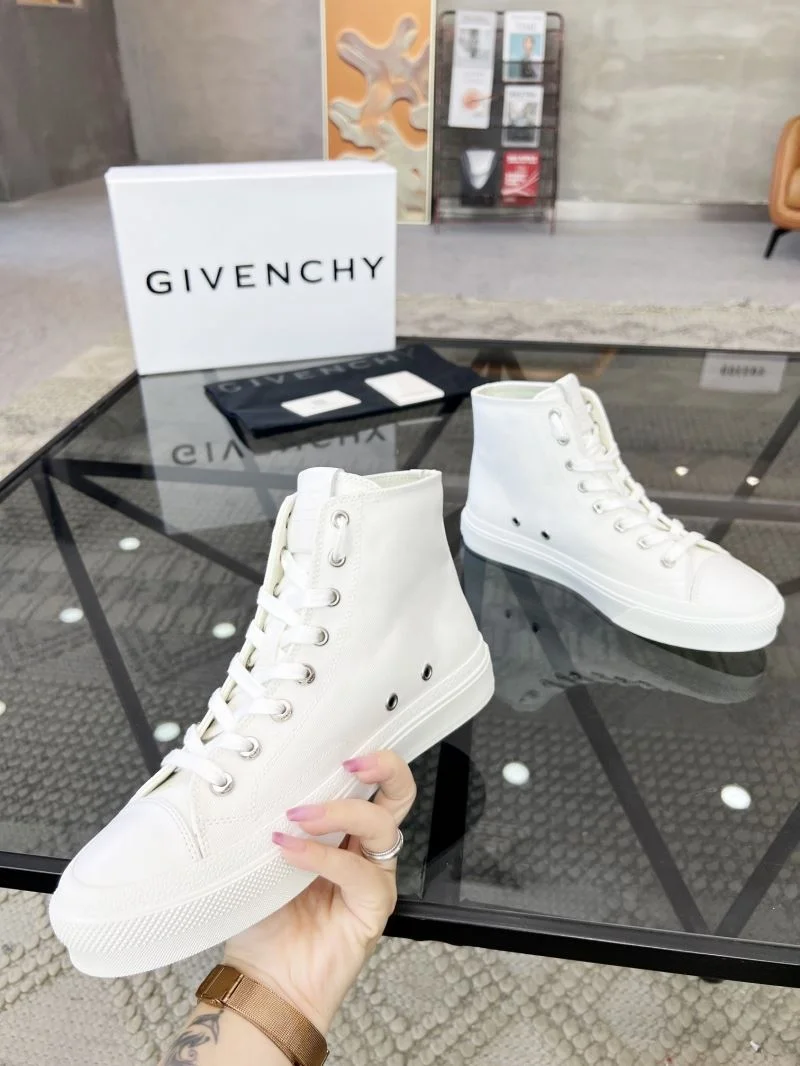 SoftTouch Givenchy Shoes 4584