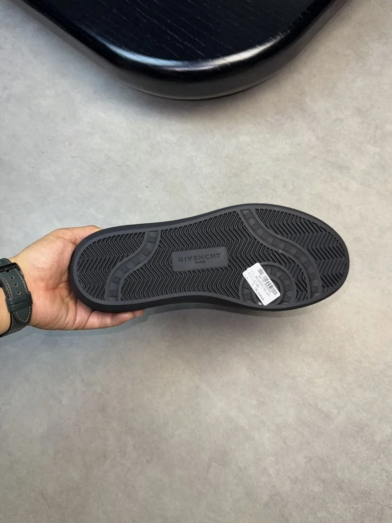Tailored Givenchy Shoes 4583