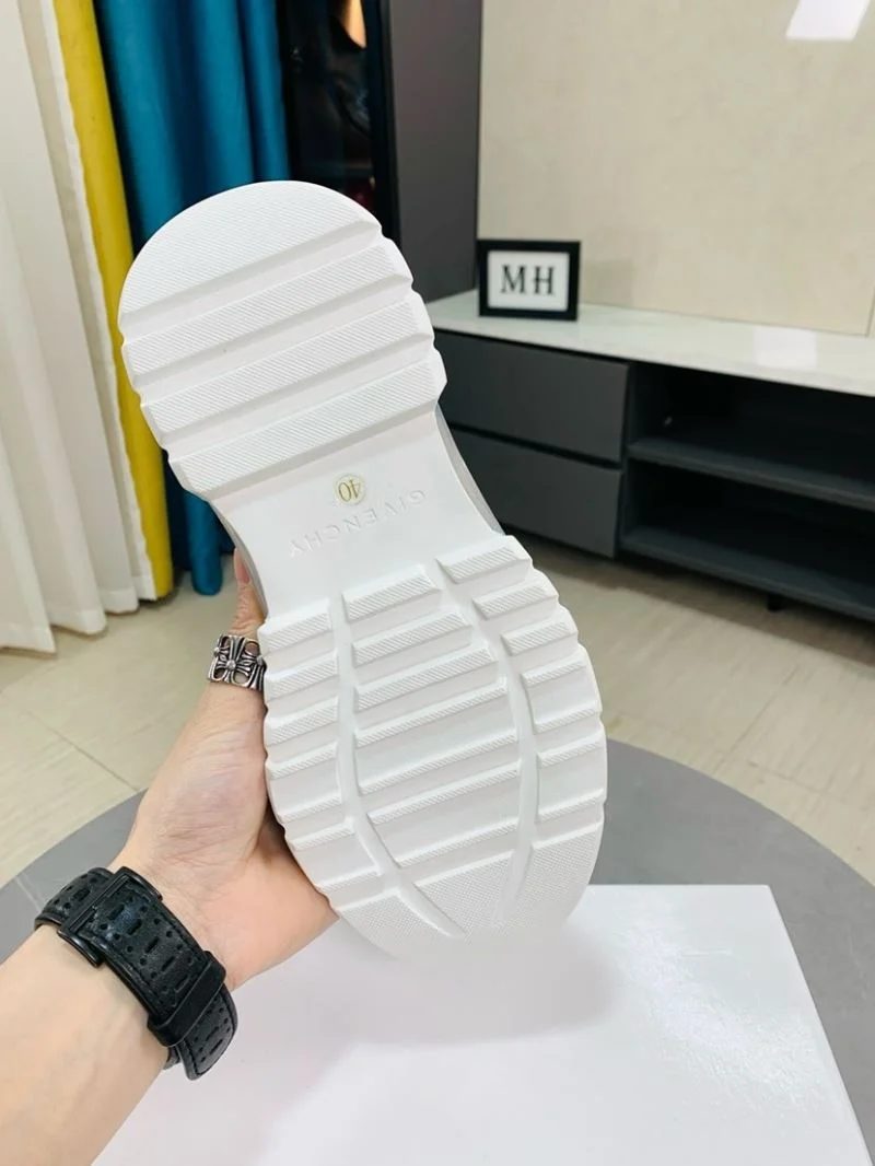 SmartChoice Givenchy Shoes 4553
