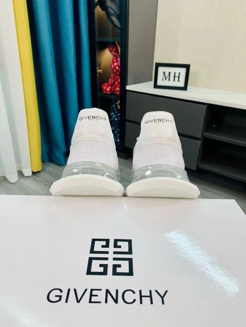 FashionForward Givenchy Shoes 4555