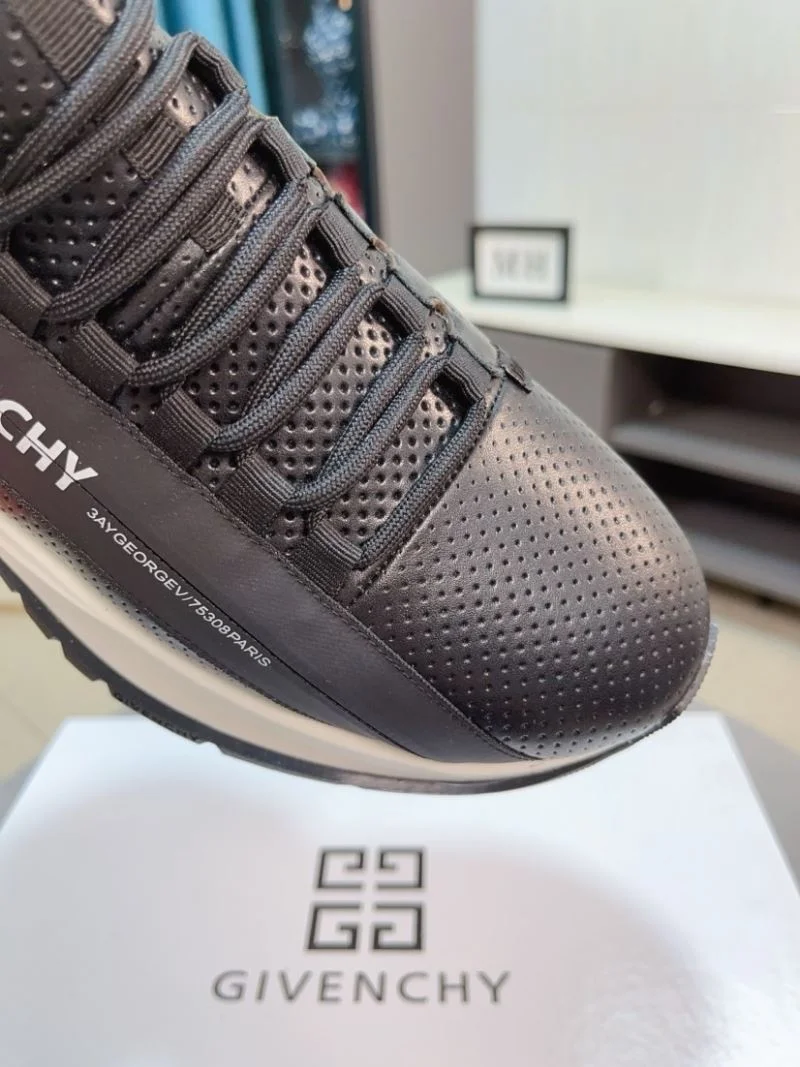 Neat Givenchy Shoes 4556