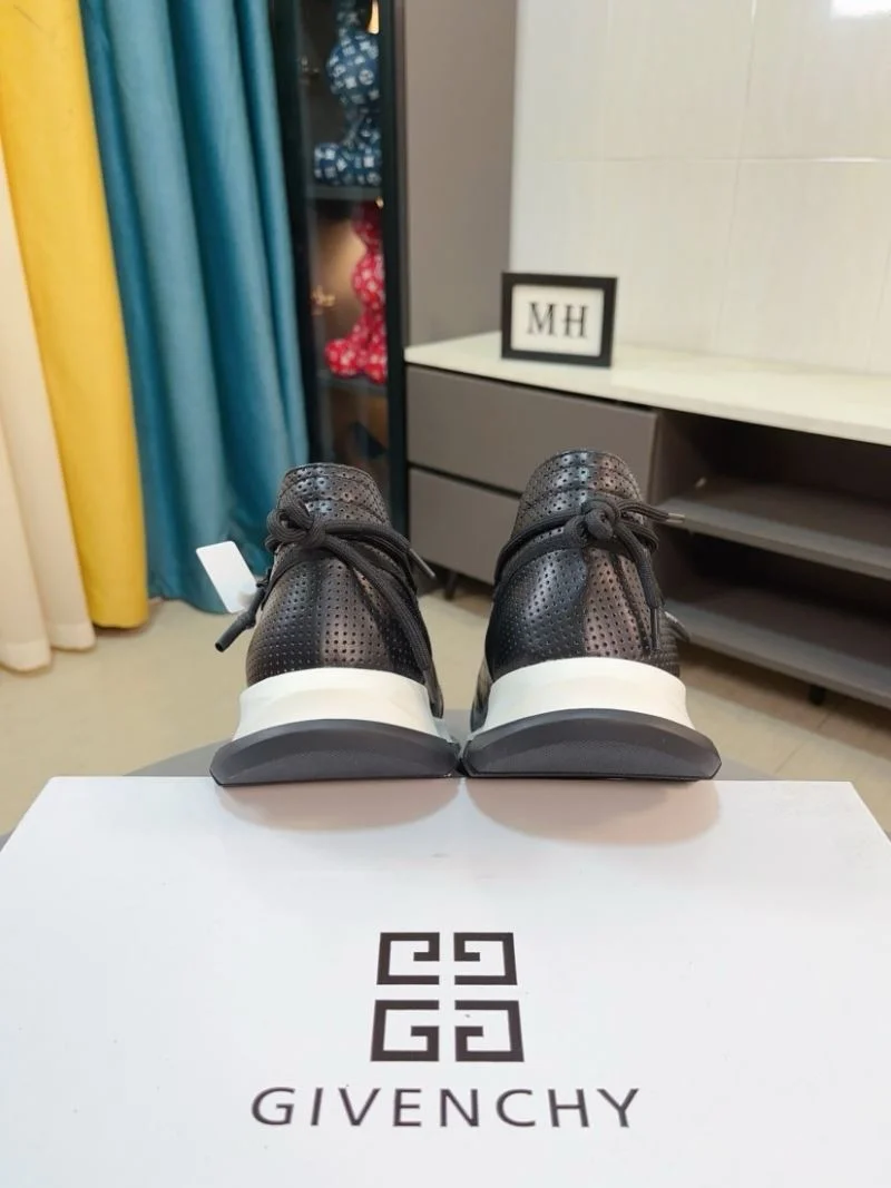 Neat Givenchy Shoes 4556