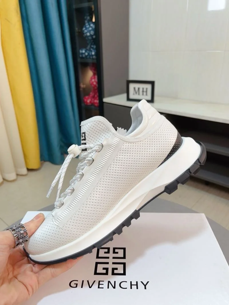 Classic Givenchy Shoes 4550