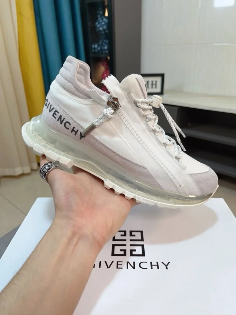 WellDesigned Givenchy Shoes 4573