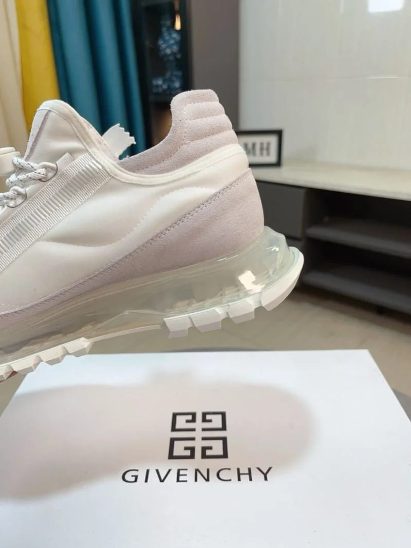 WellDesigned Givenchy Shoes 4573