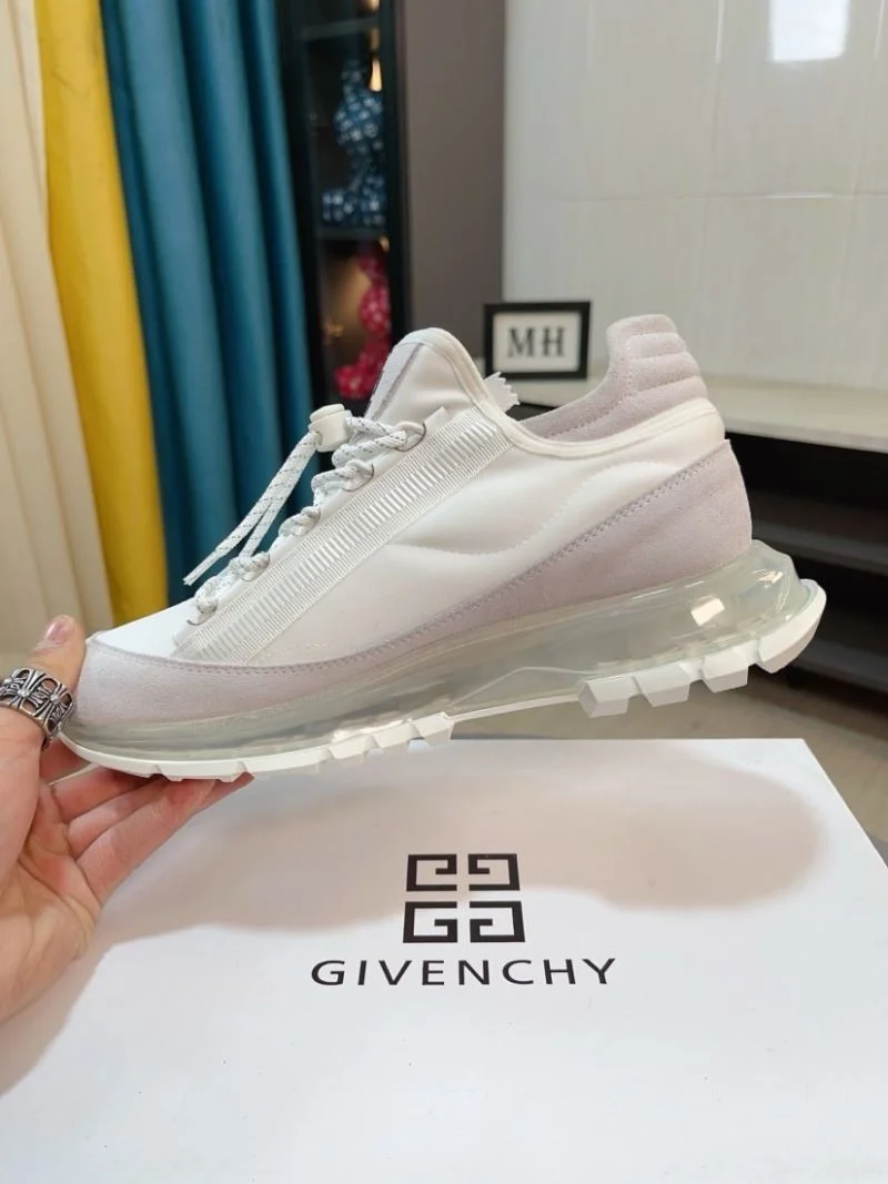 WellDesigned Givenchy Shoes 4573