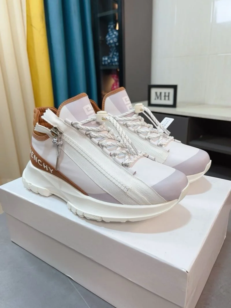 Soft Givenchy Shoes 4542