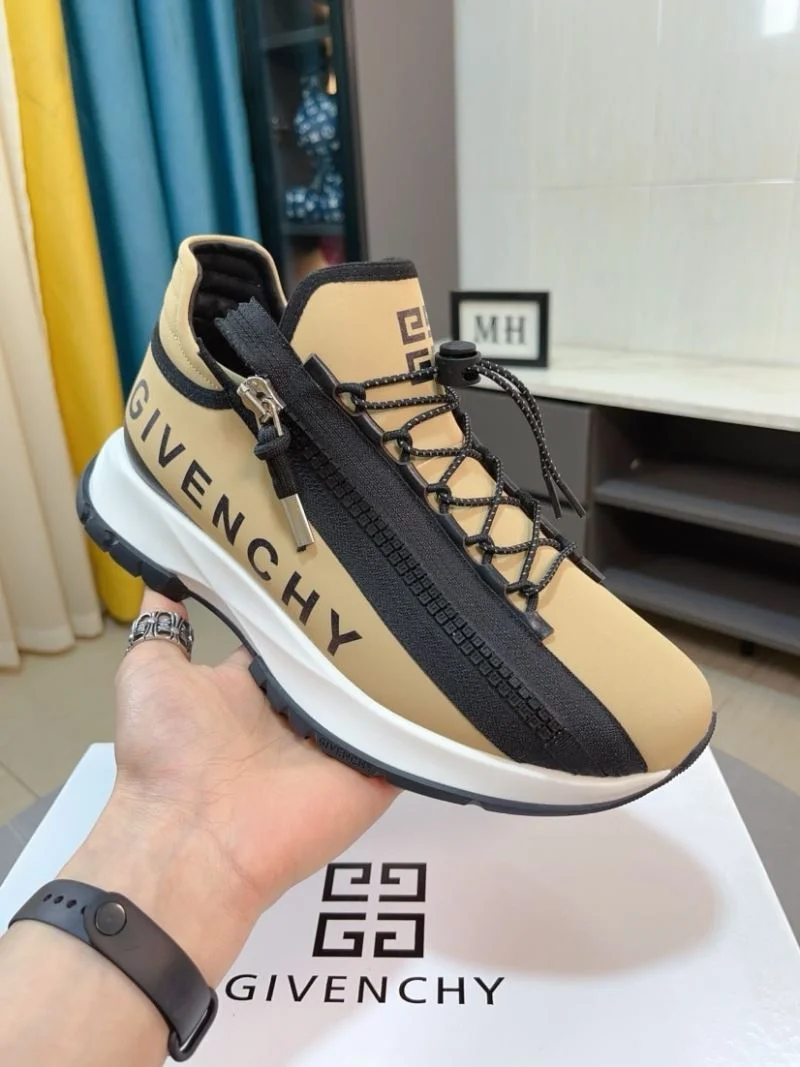 Functional Givenchy Shoes 4659