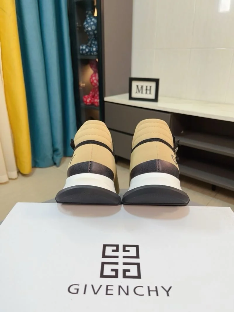 Functional Givenchy Shoes 4659