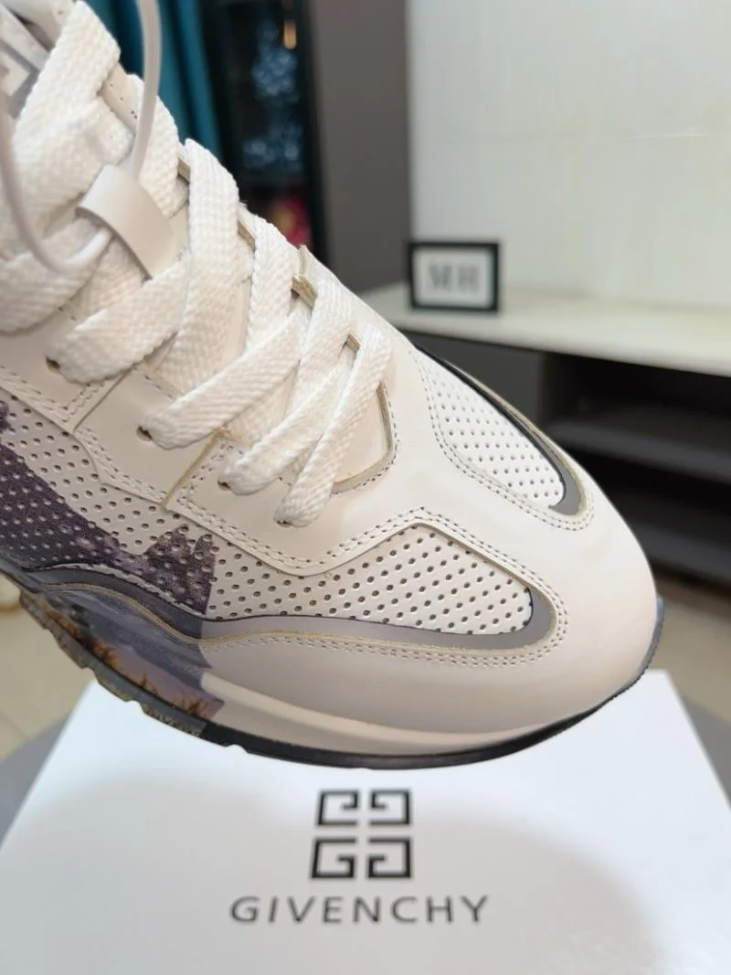 Lightweight Givenchy Shoes 4541