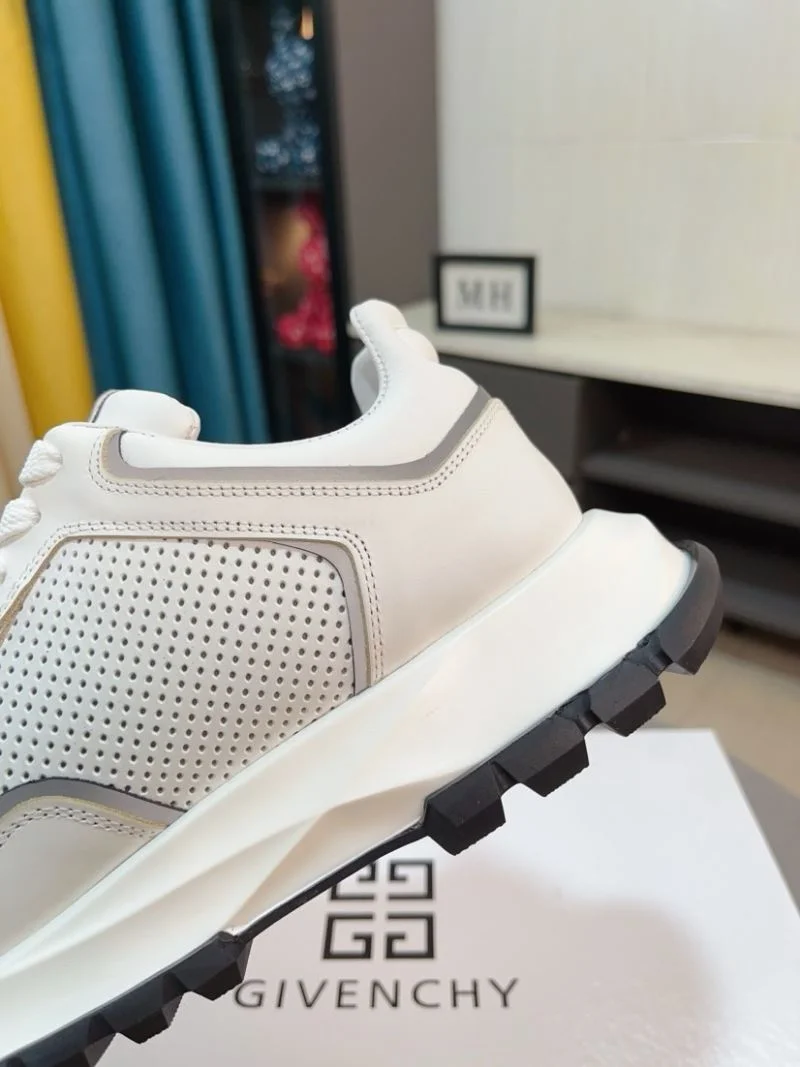 Lightweight Givenchy Shoes 4541
