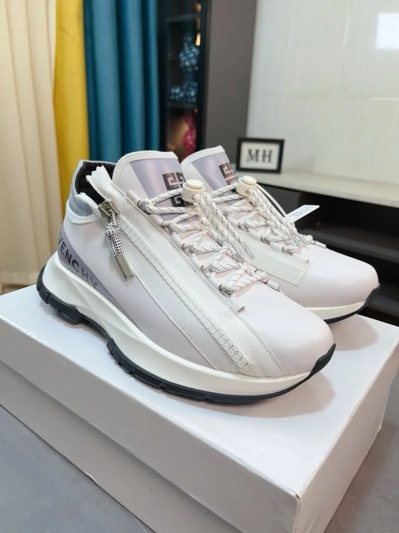 Breathable Givenchy Shoes 4590