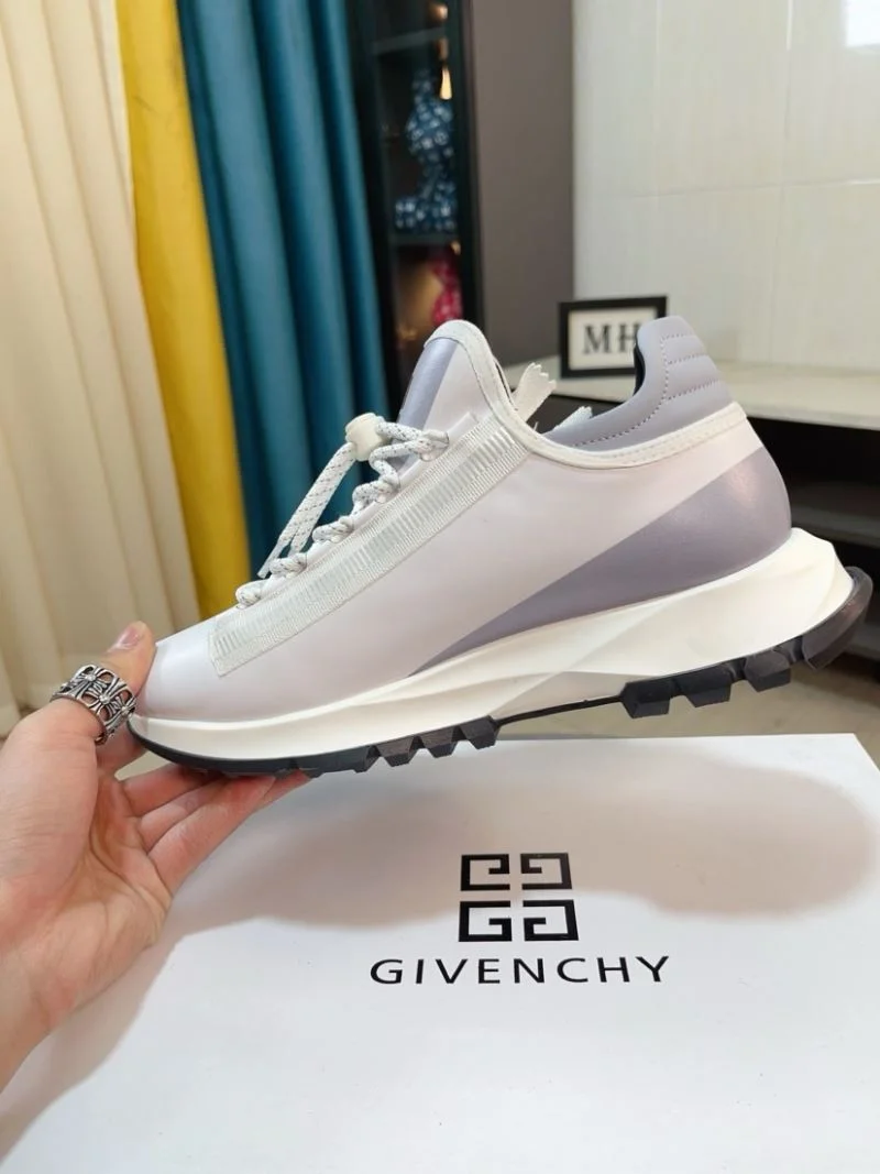Breathable Givenchy Shoes 4590