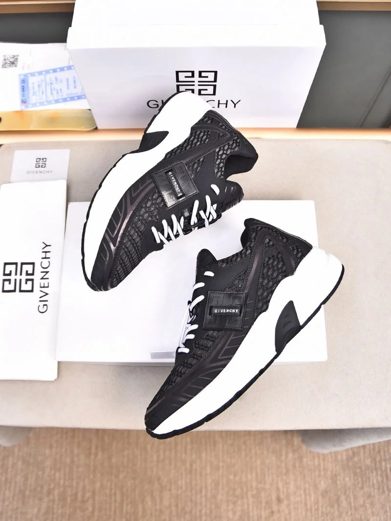 Durable Givenchy Shoes 4523