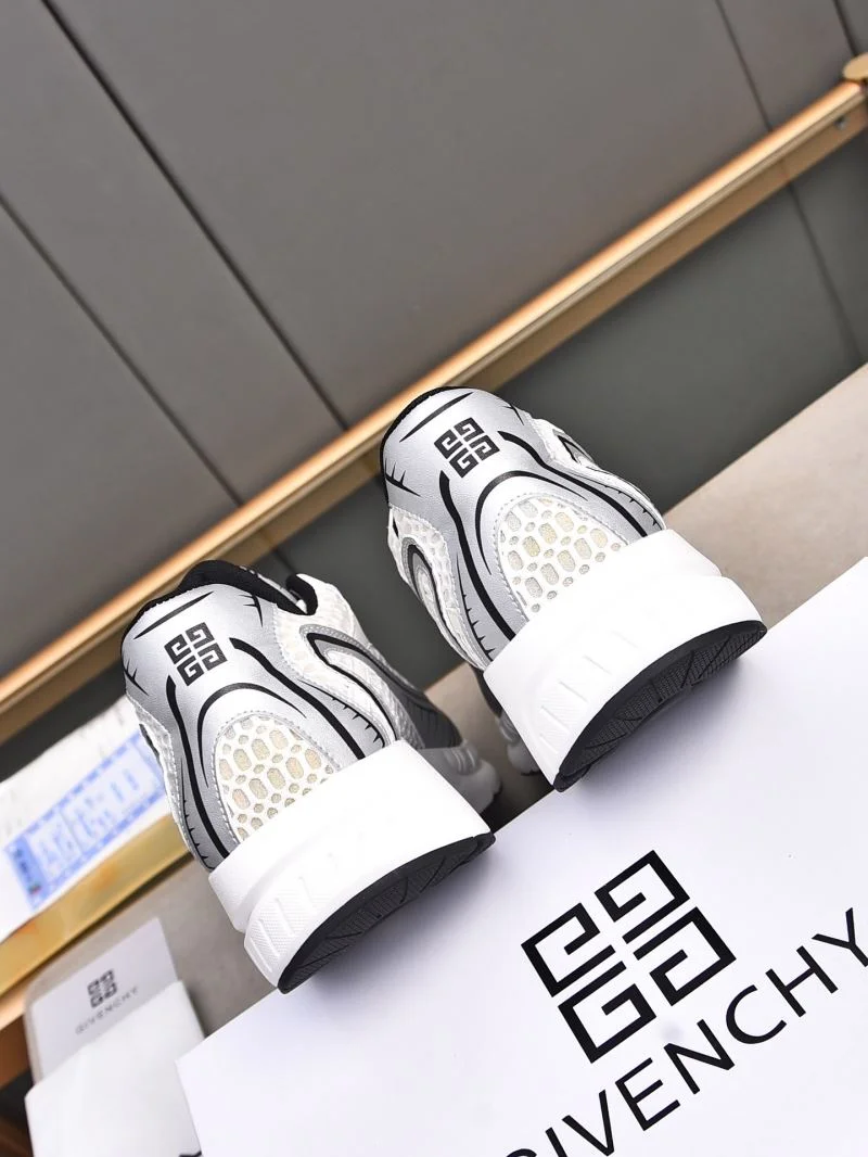 Unisex Givenchy Shoes 4521